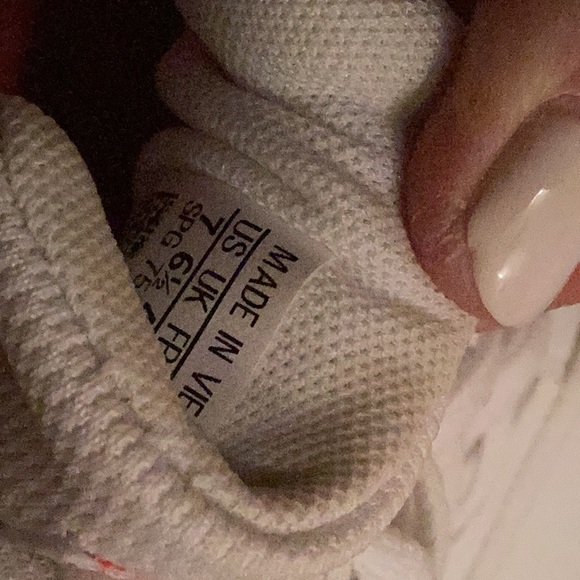 Adidas W9 or 7youth classic pink and white court shoes - Picture 3 of 5